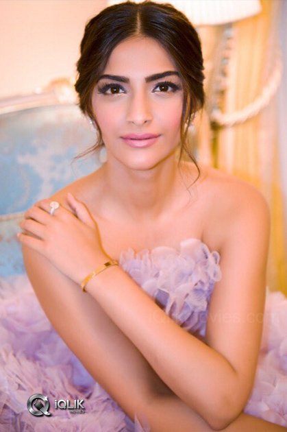 Sonam-Kapoor